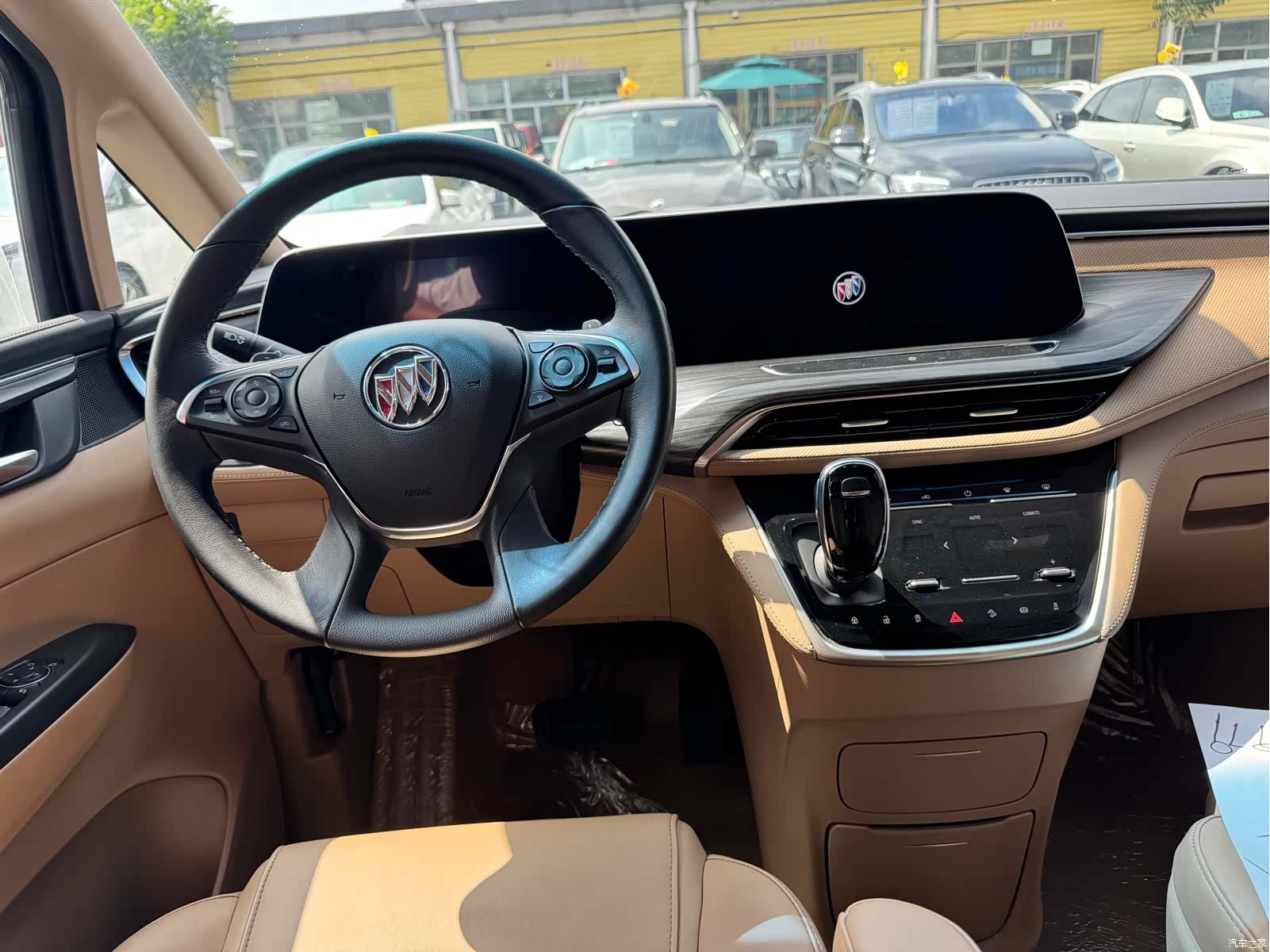 Buick GL8, 2021 9