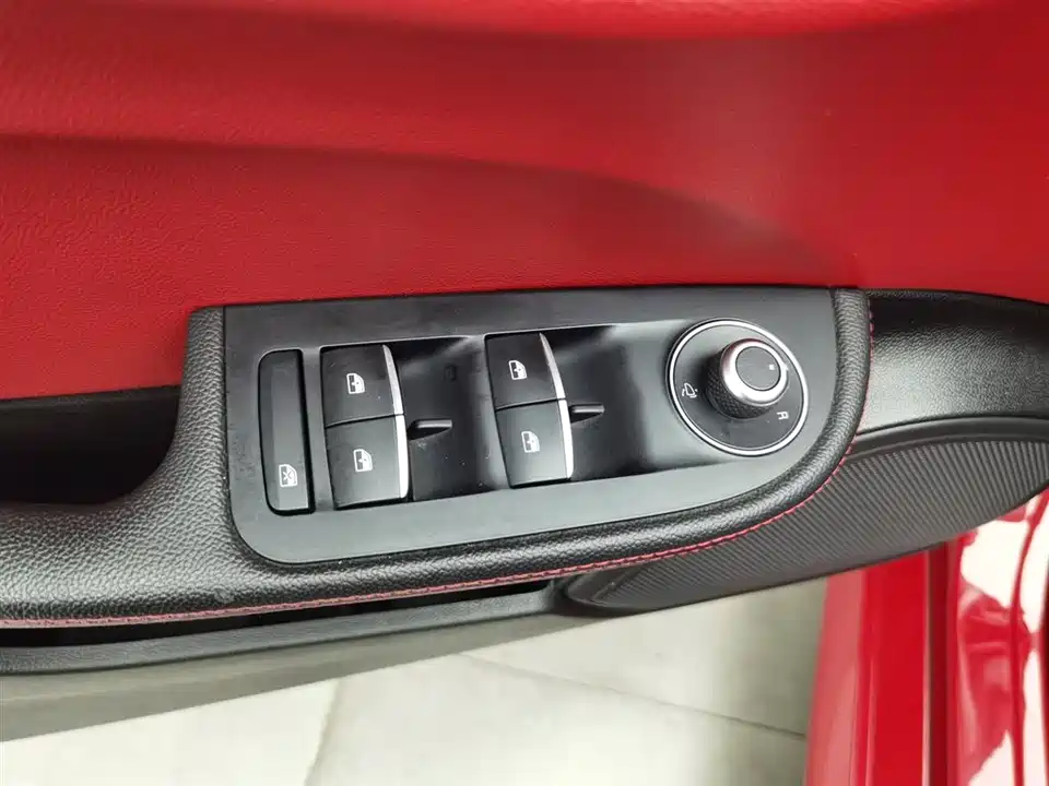 Alfa Romeo Giulia Alfa Romeo Giulia