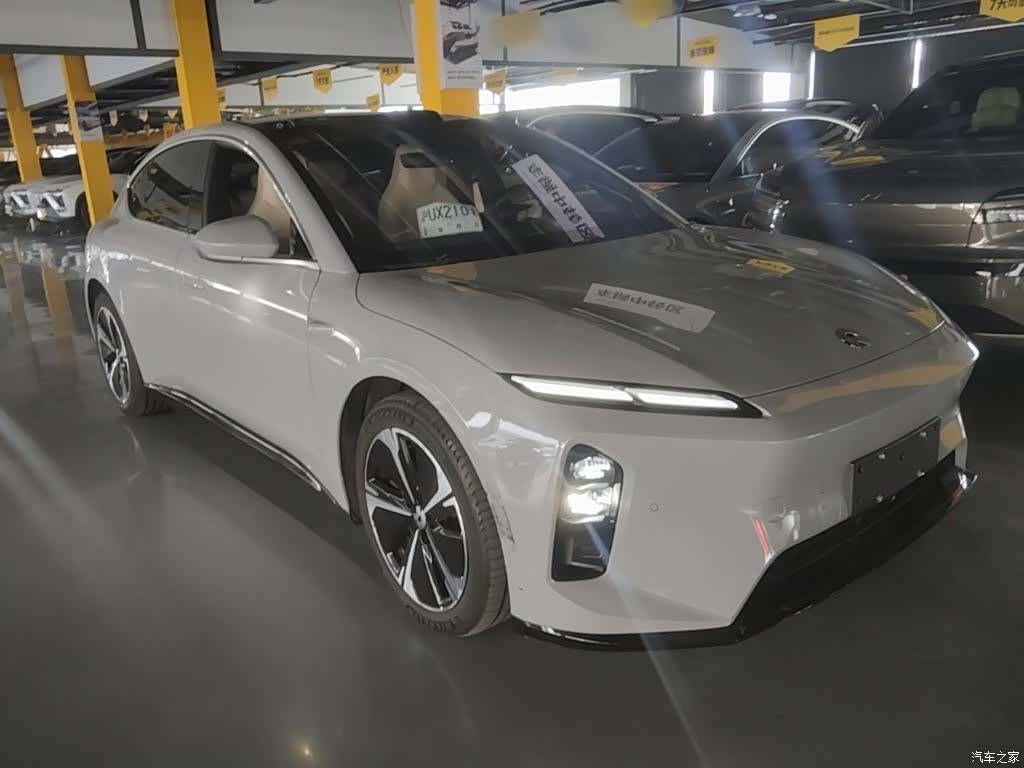 NIO ET5, 2025 4