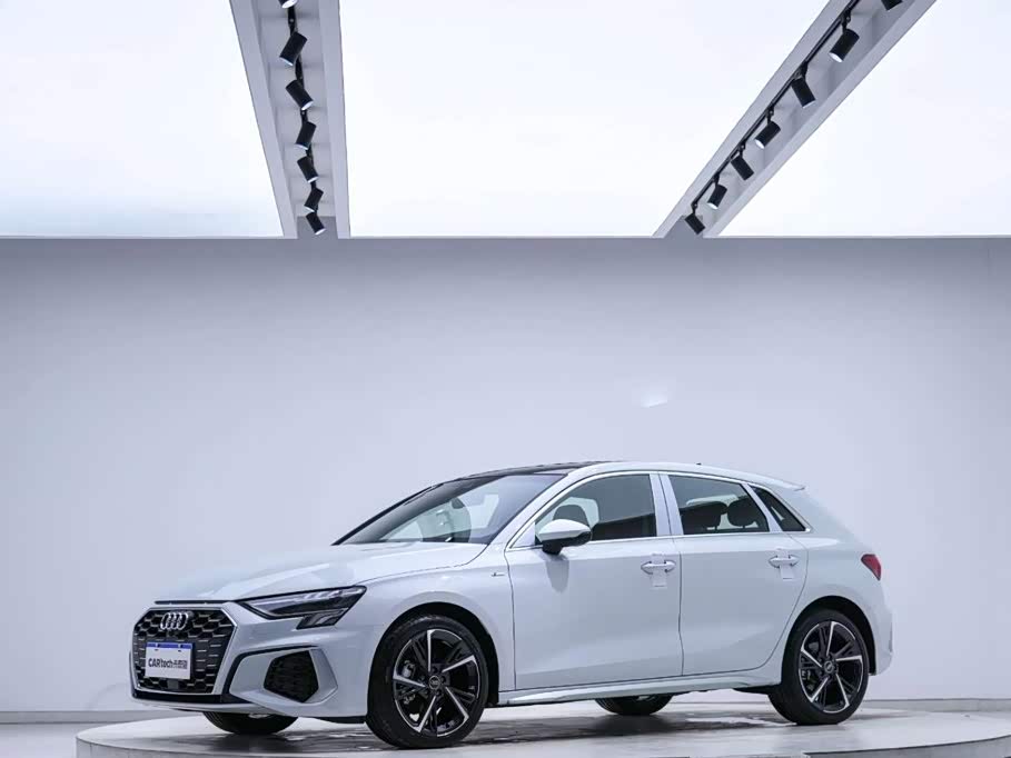 Audi A3 2022 Sportback 35 TFSI Fashion Sport