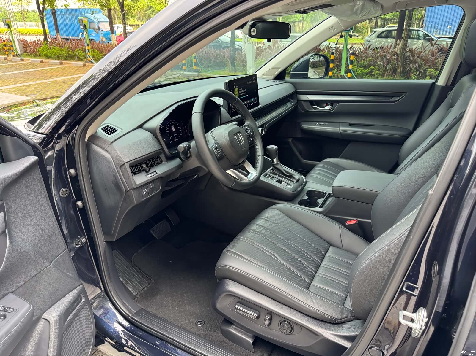 Honda Breeze, 2025 все фото
