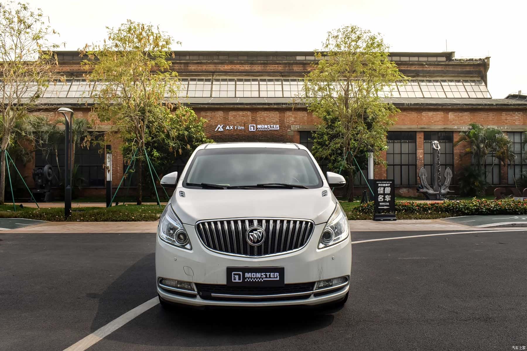 Buick GL8, 2016 2
