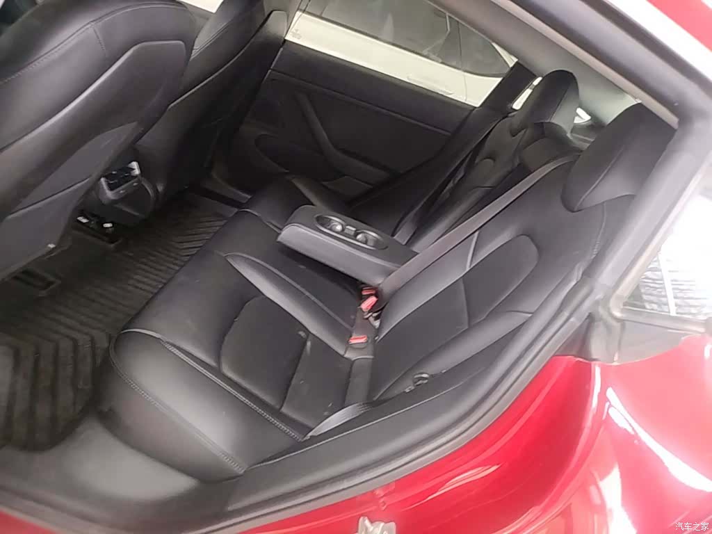 Tesla Model 3, 2019 17