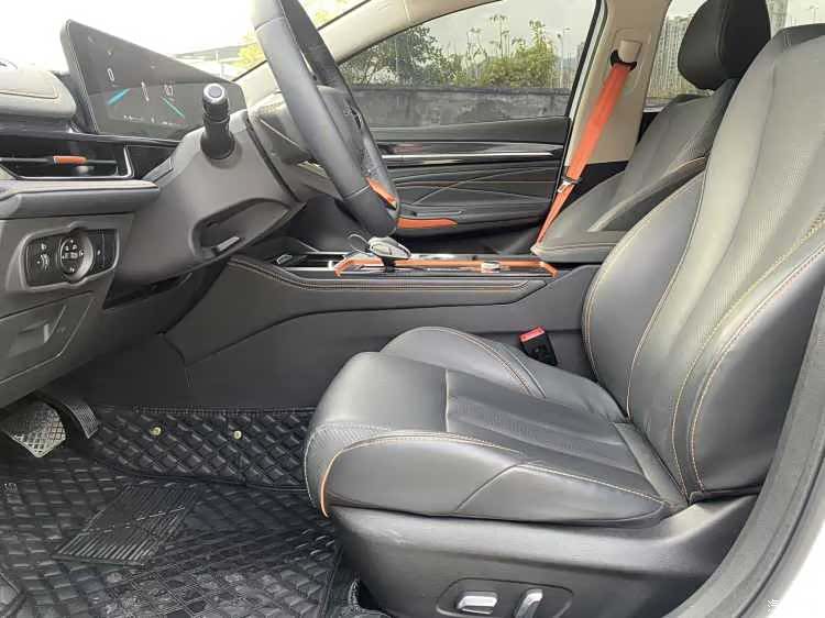 Chery 5, 2023 4