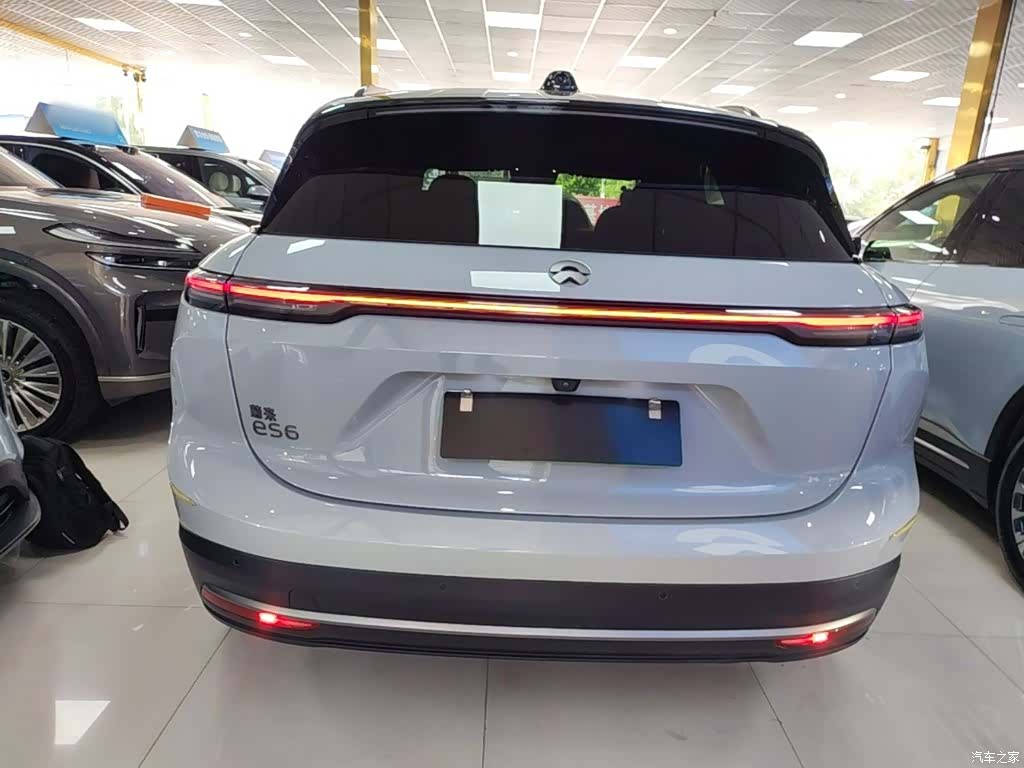 NIO ES6, 2023 6