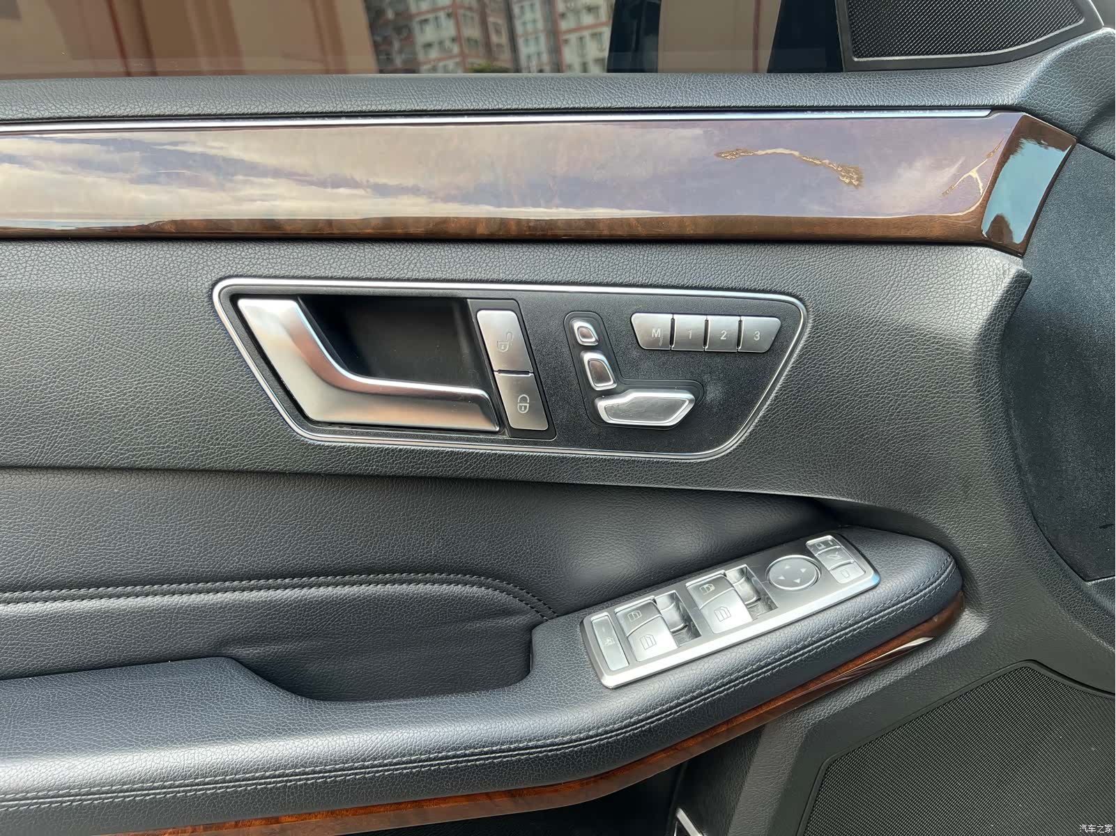 Mercedes-Benz E-Class, 2015 12