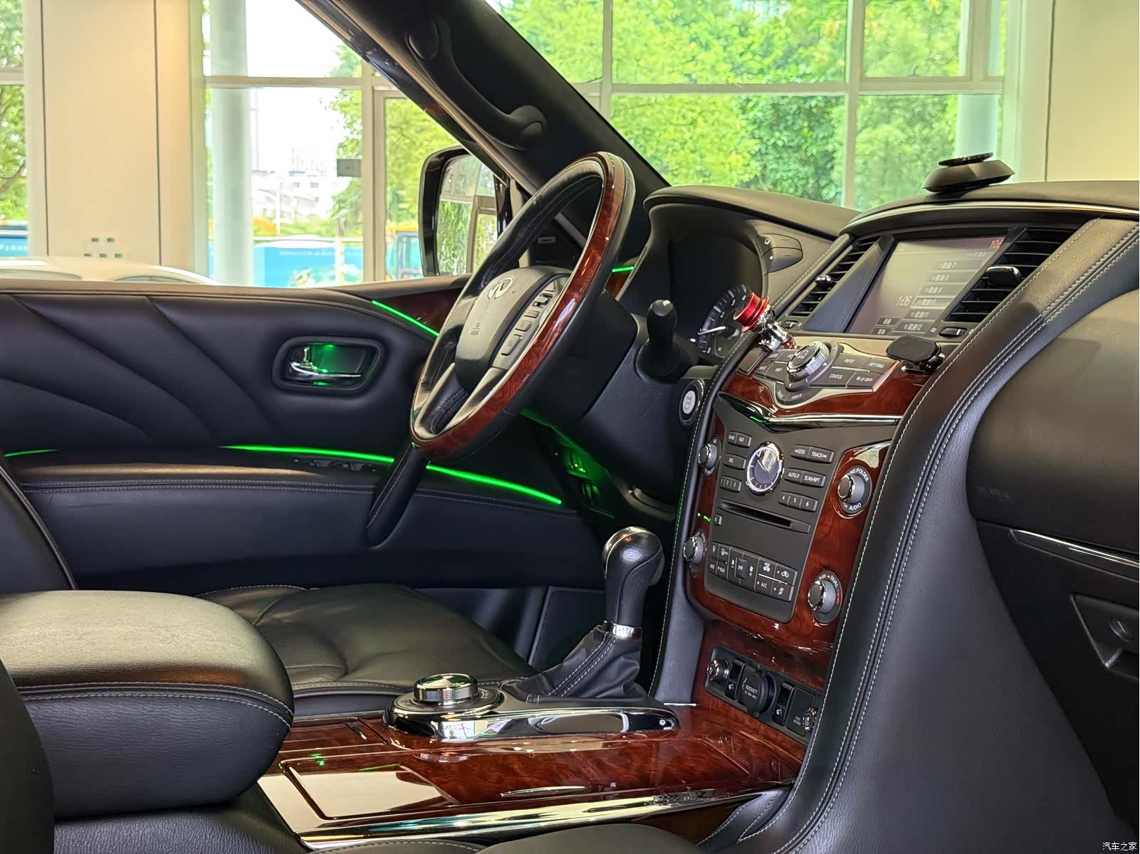 Infiniti QX80, 2017 21