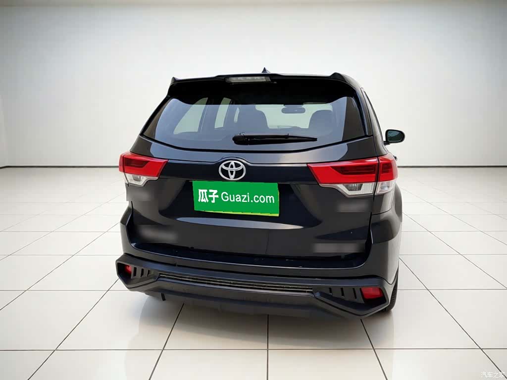 Toyota Highlander, 2021 все фото