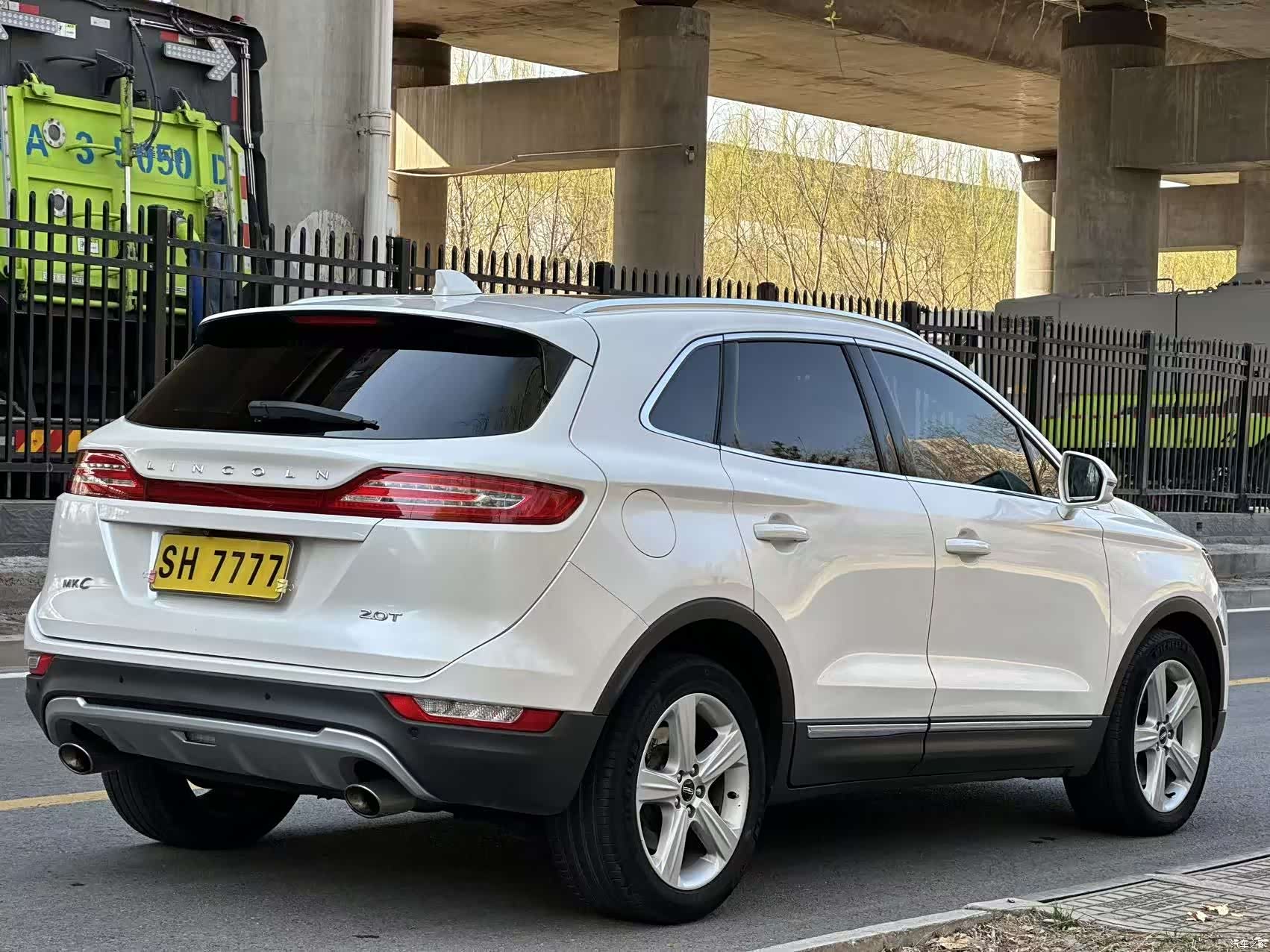 Lincoln MKC, 2017 6