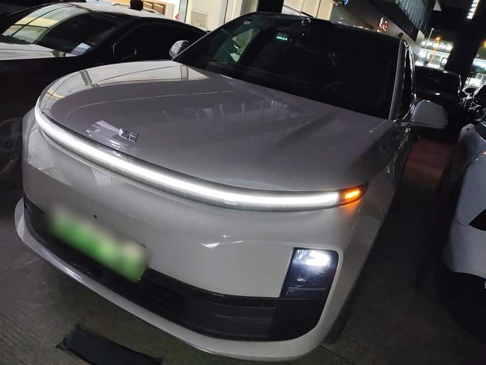 Li Auto Ideal L6