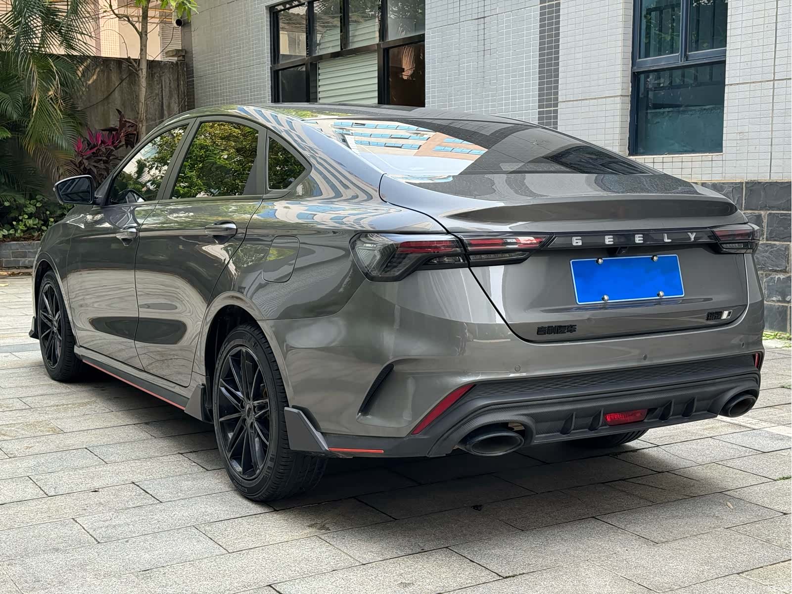Geely Binray, 2022 12