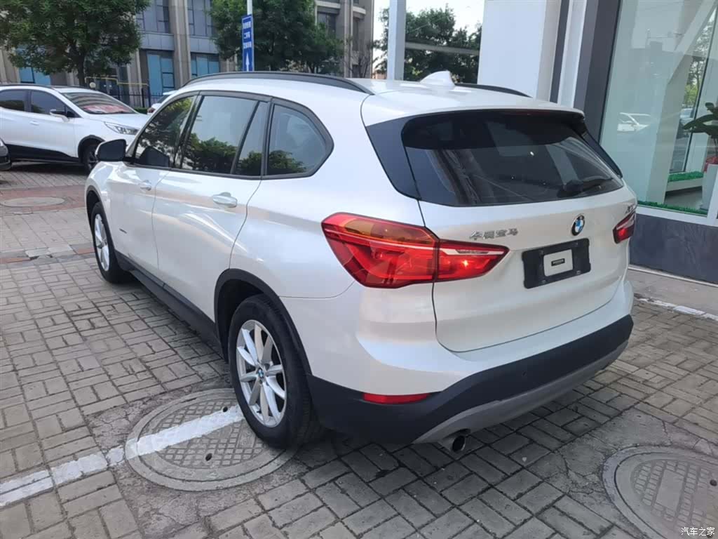 BMW X1, 2017 все фото