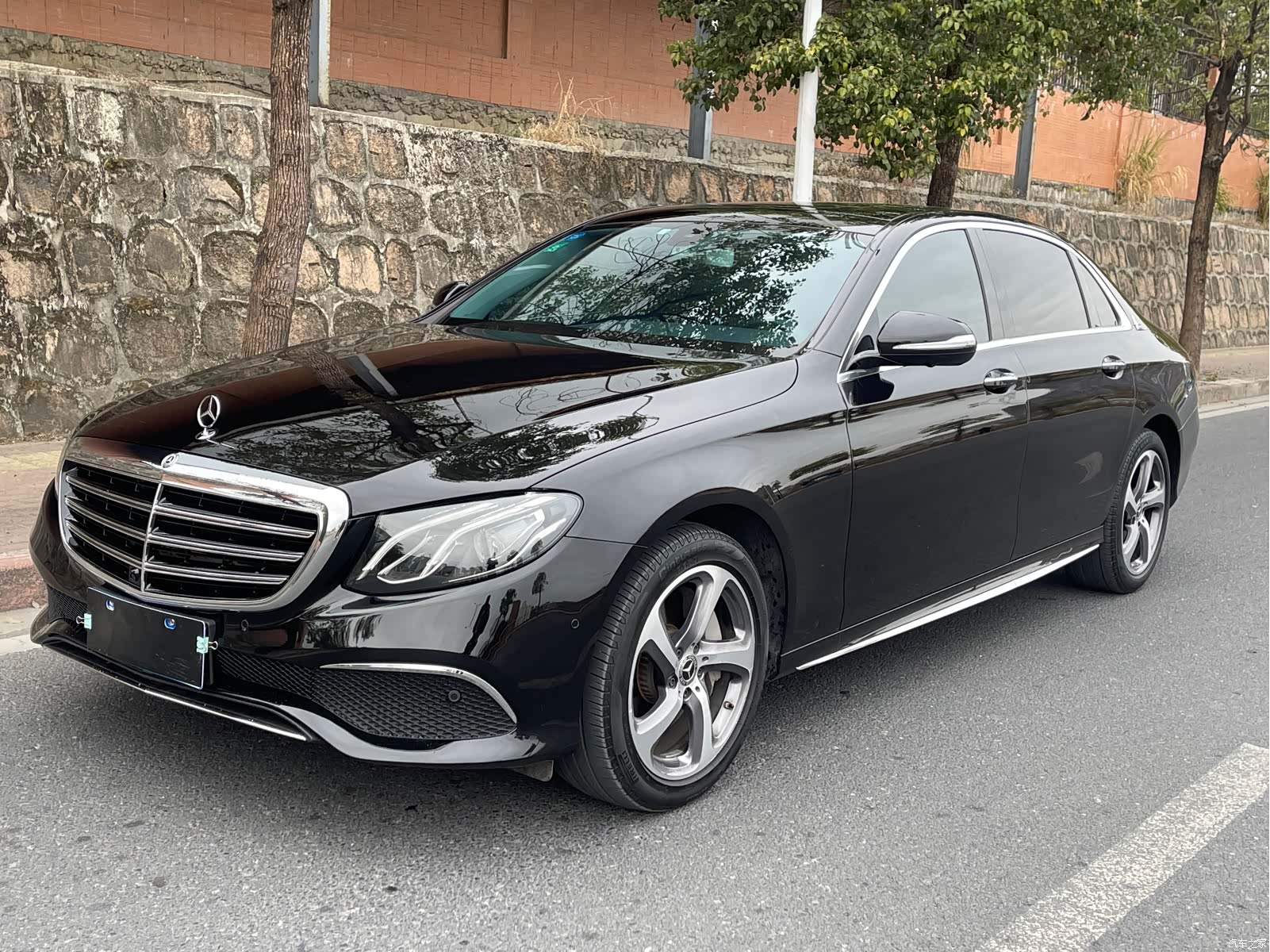 Mercedes-Benz E-Class, 2019 1