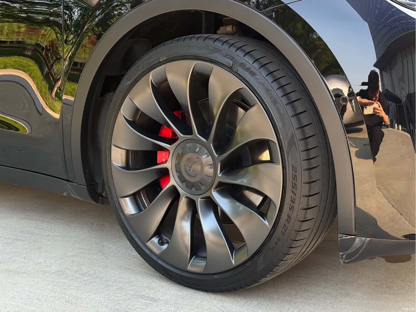 Tesla Model Y, 2022 все фото