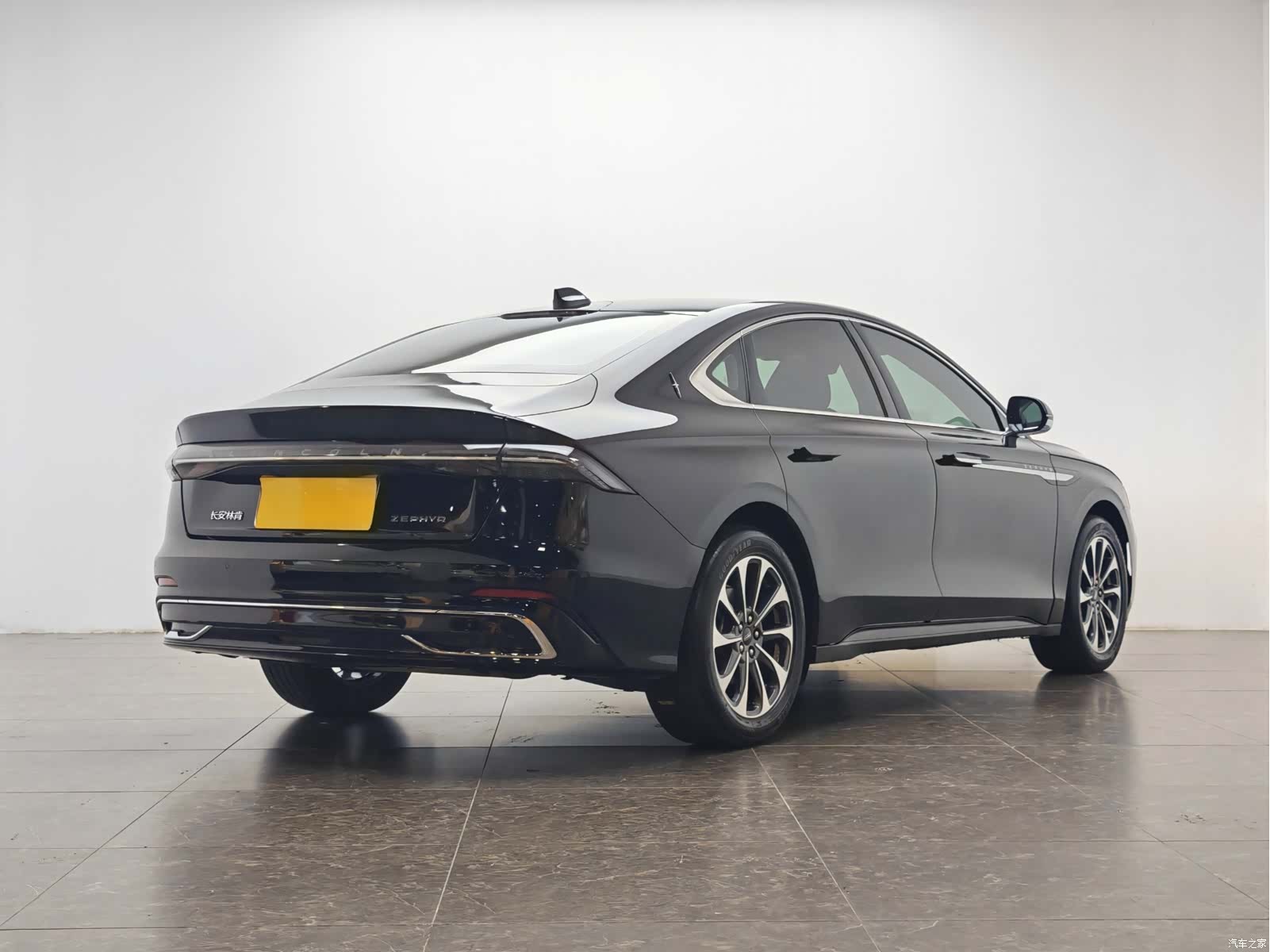 Lincoln Z, 2022 3