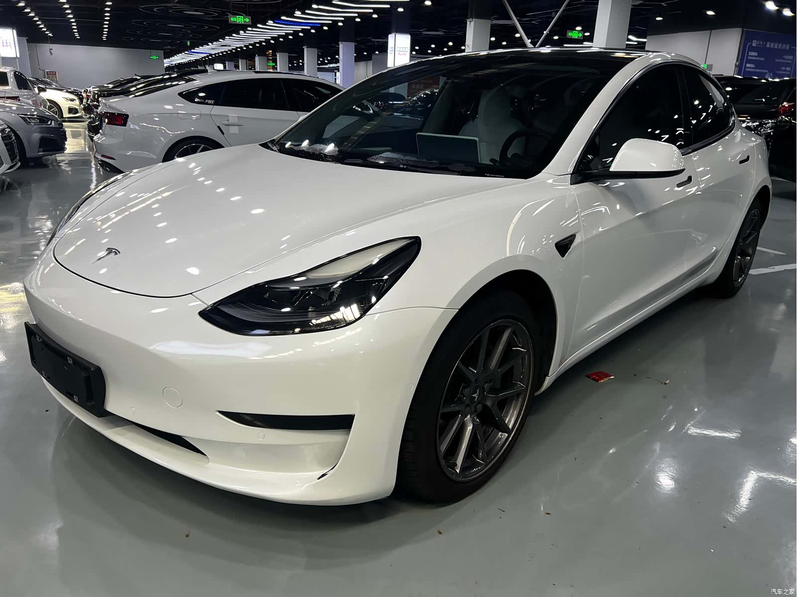 Tesla Model 3, 2021 1
