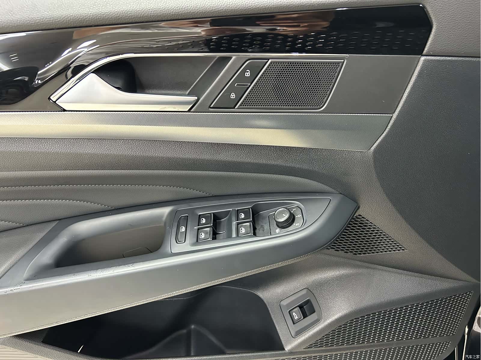 Volkswagen Passat, 2024 17