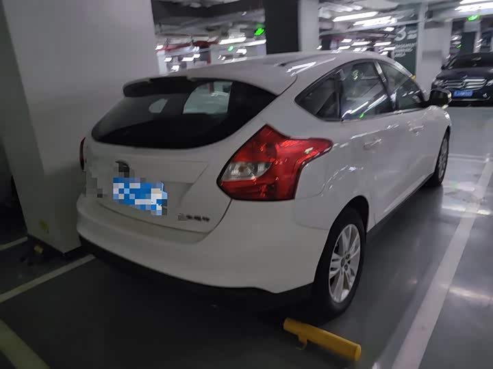 Ford Focus, 2014 года фото 13