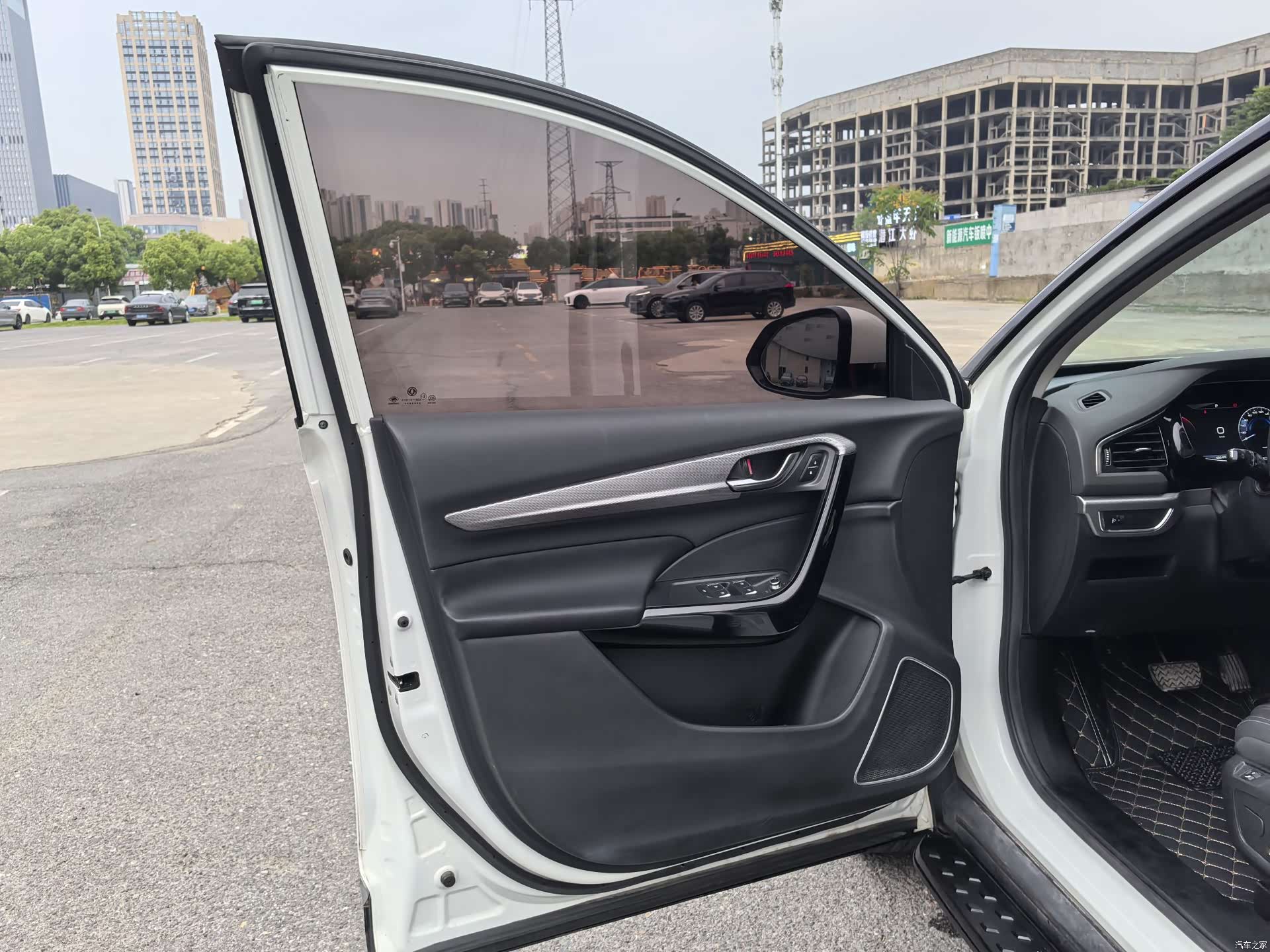DongFeng AX7, 2020 15