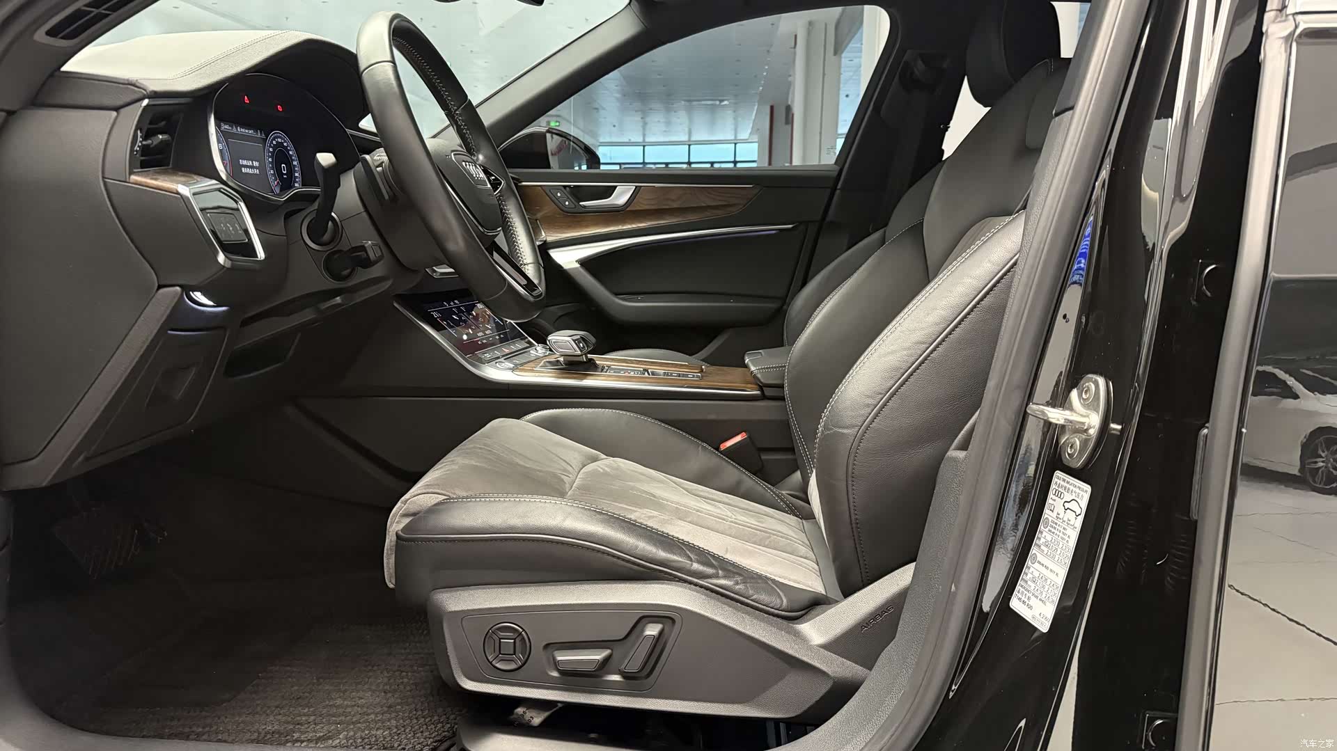 Audi A6L, 2020 9