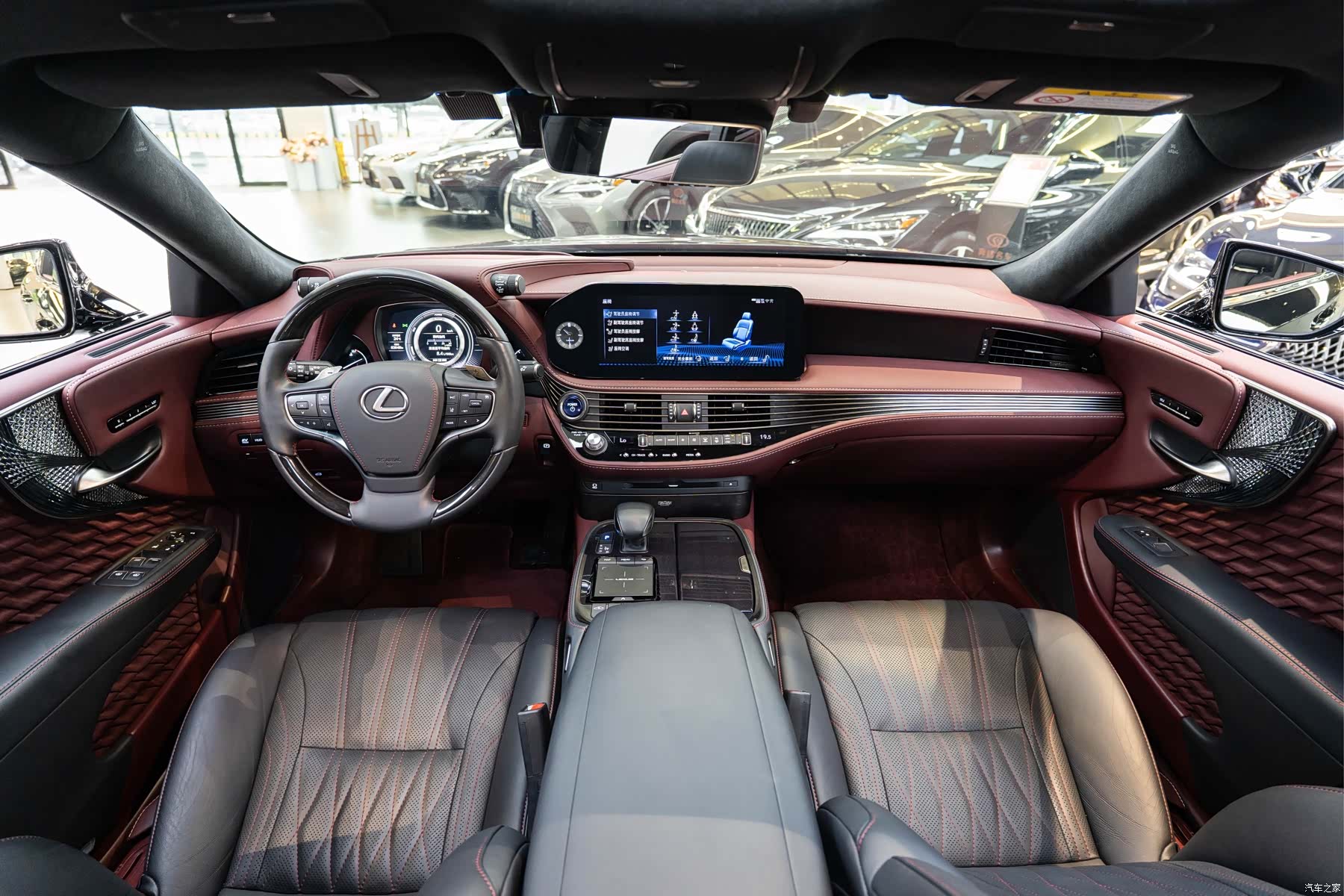 Lexus LS, 2022 13