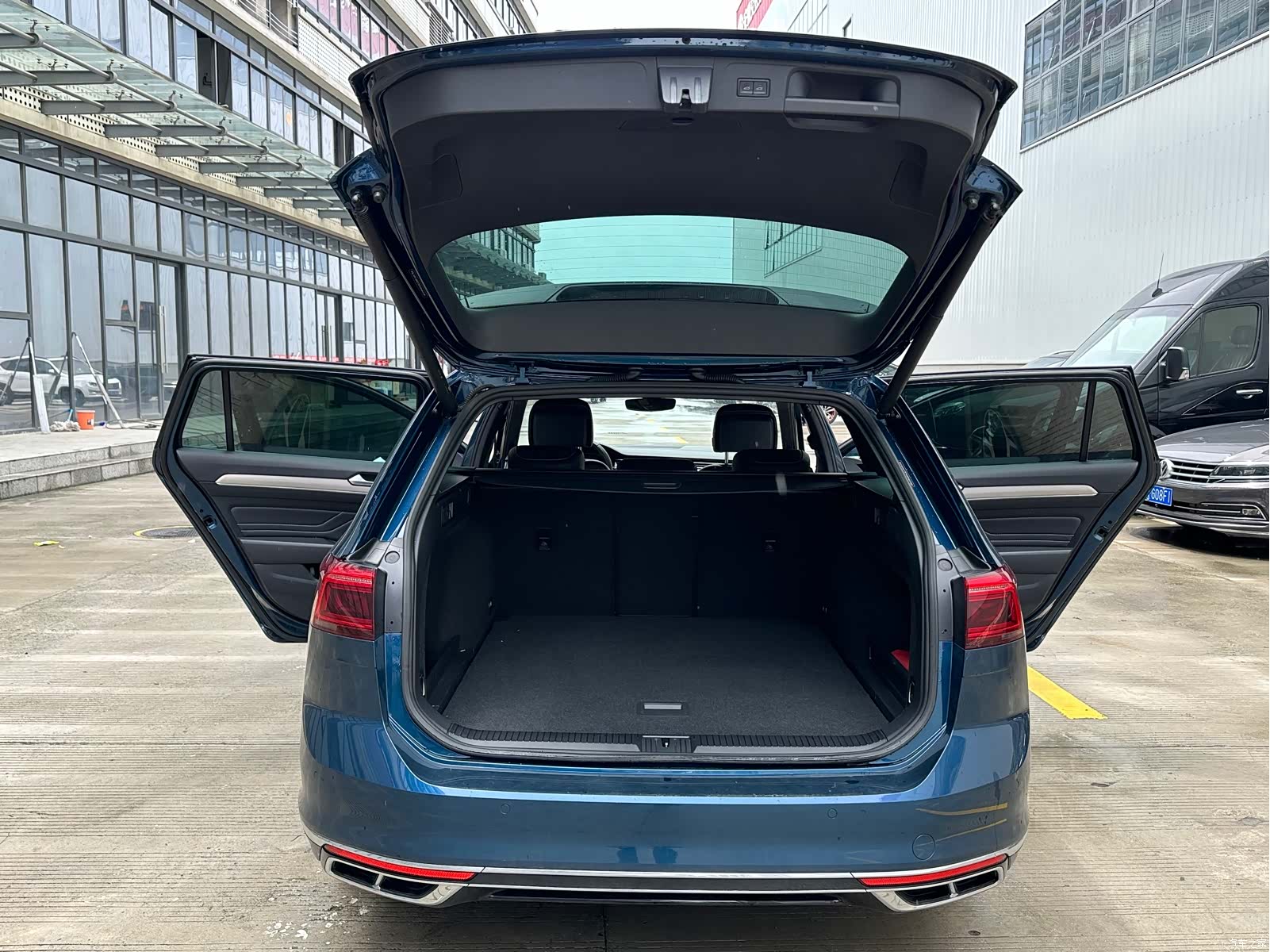 Volkswagen Variant, 2022 7