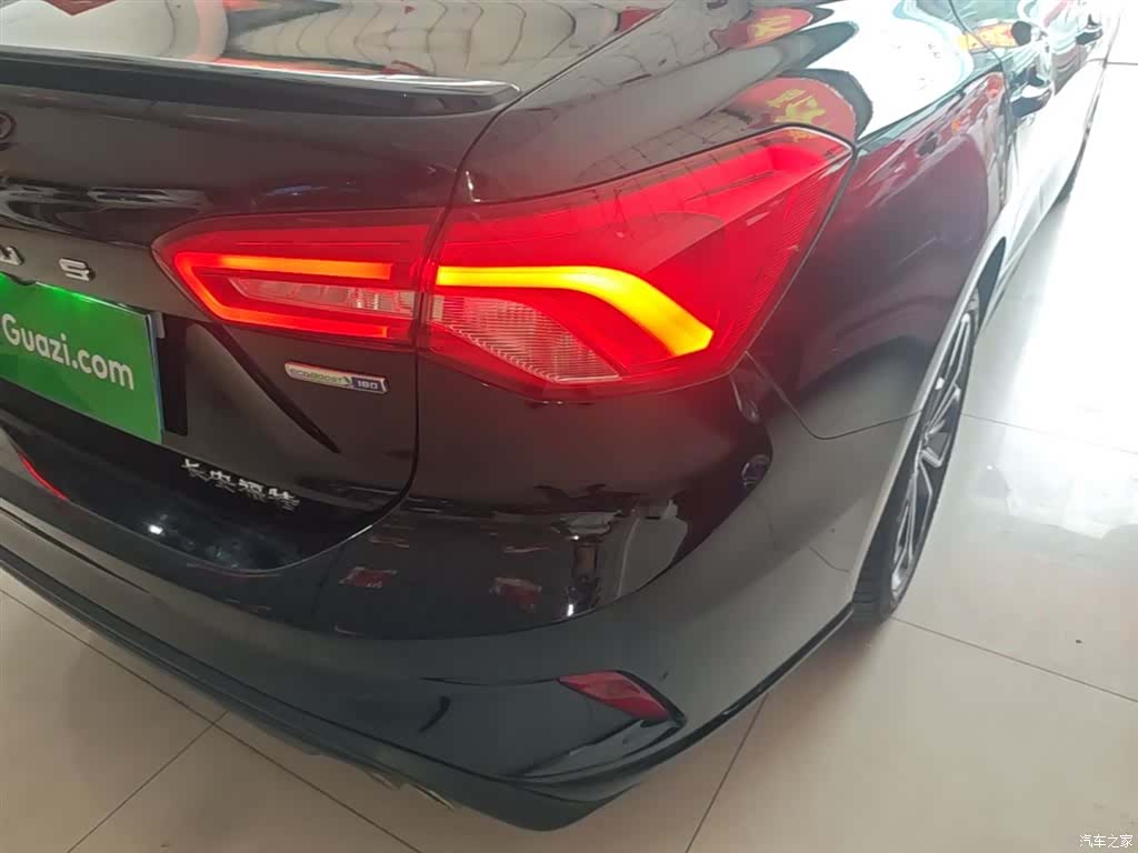 Ford Focus, 2020 8