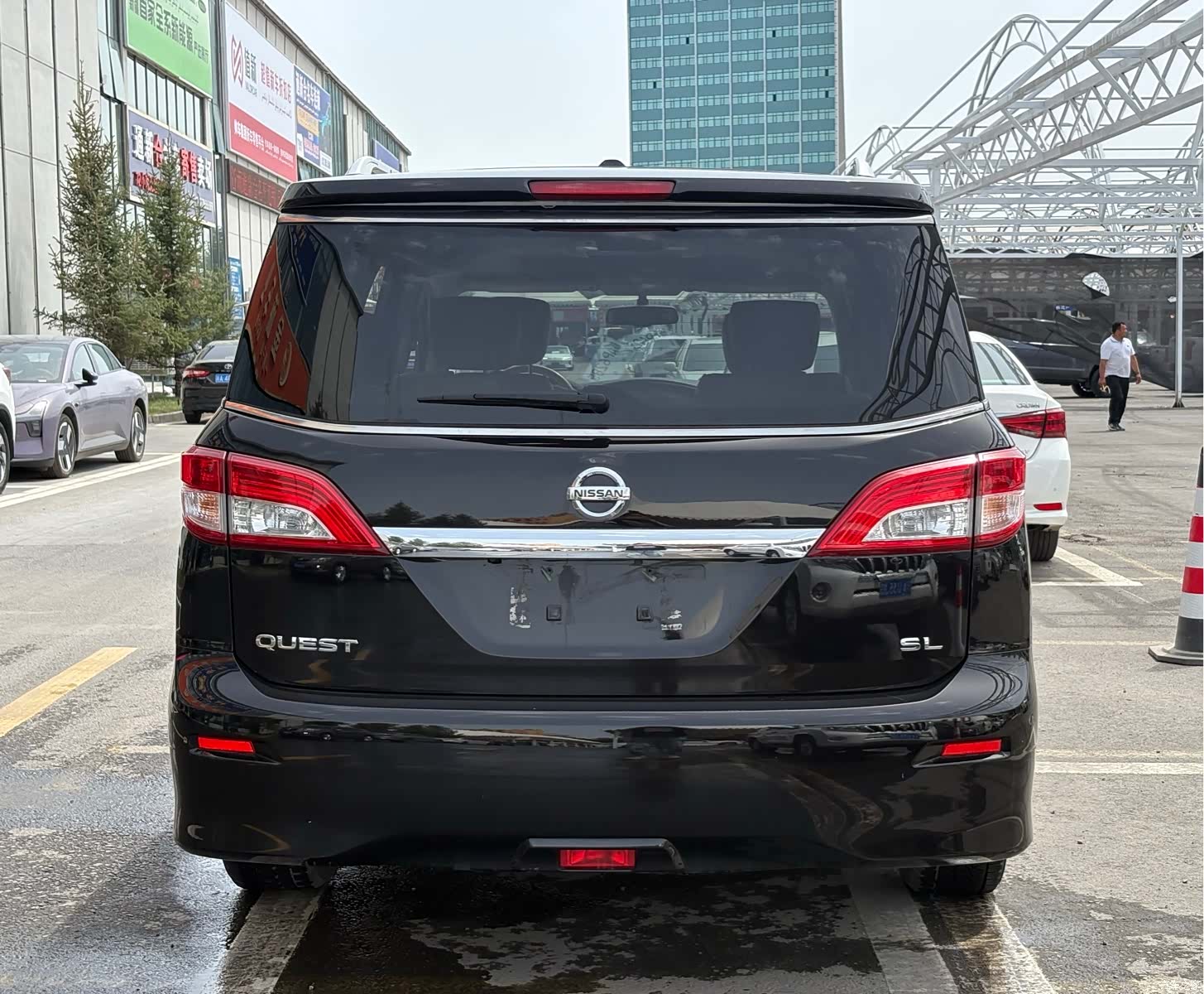 Nissan SL, 2013 4