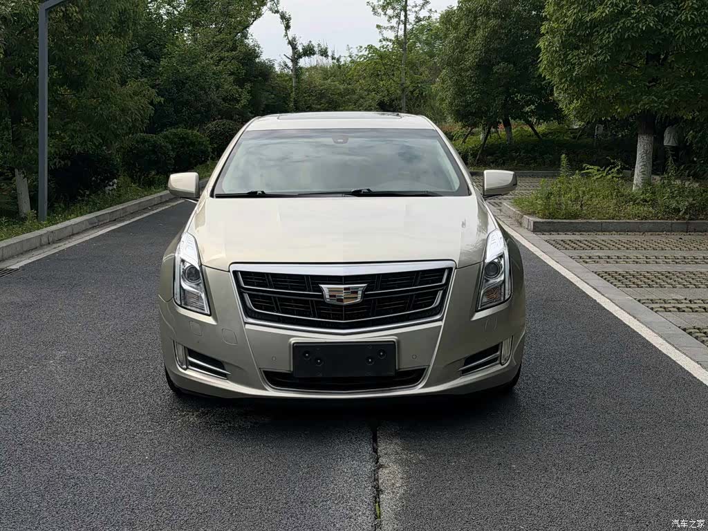 Cadillac XTS, 2016 2