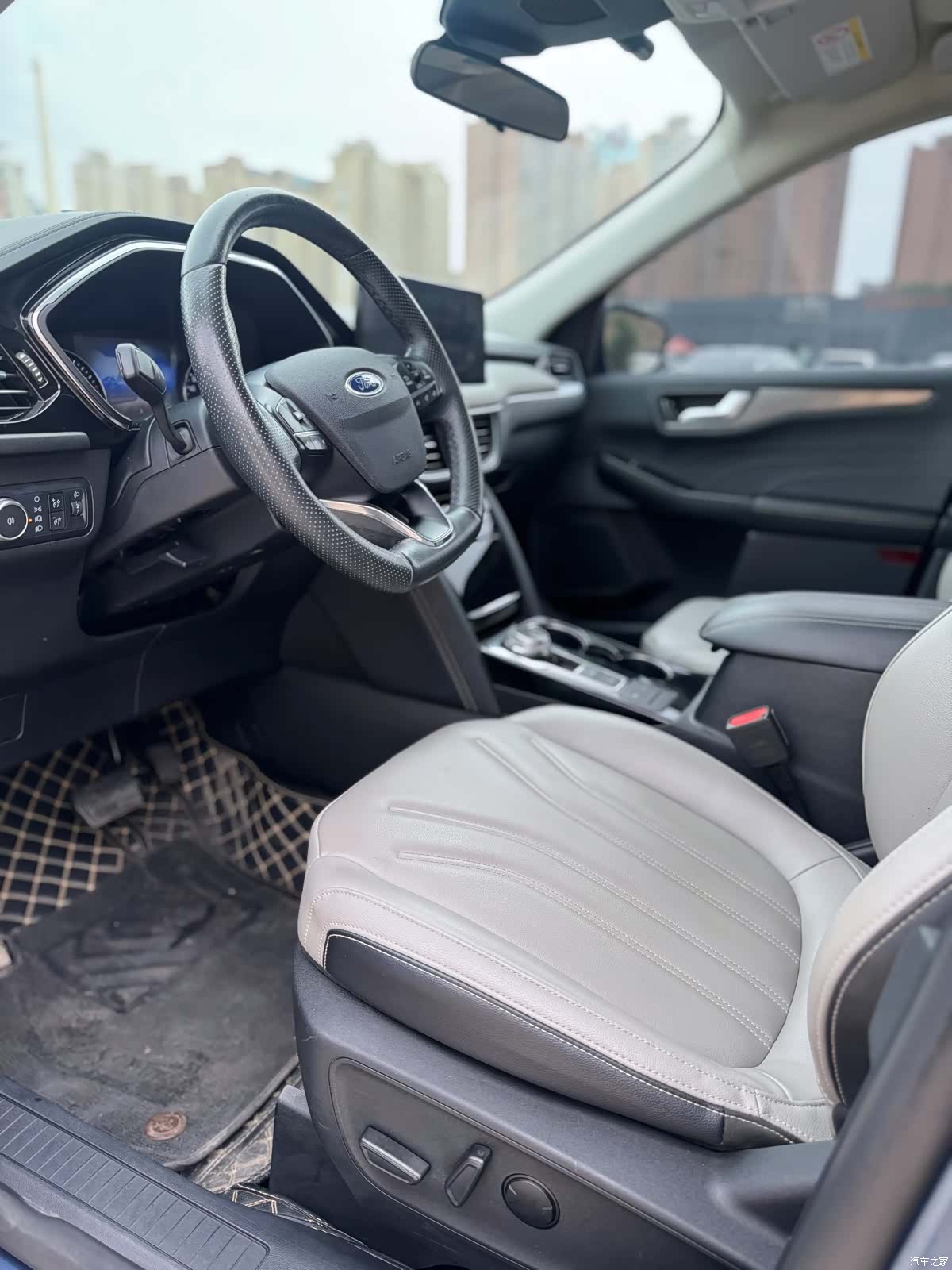Ford Escape, 2022 4