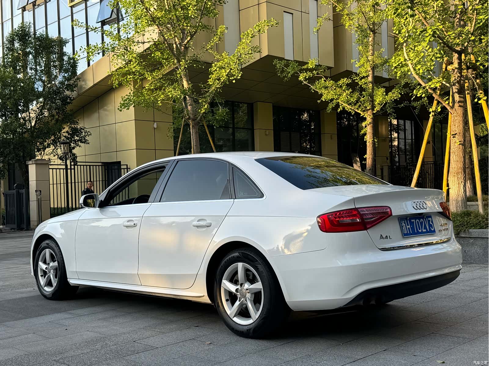 Audi A4L, 2014 6