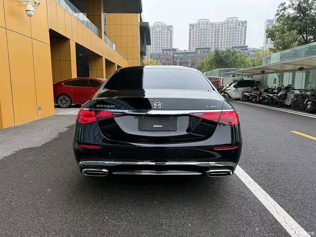 Maybach S-Class, 2022 все фото