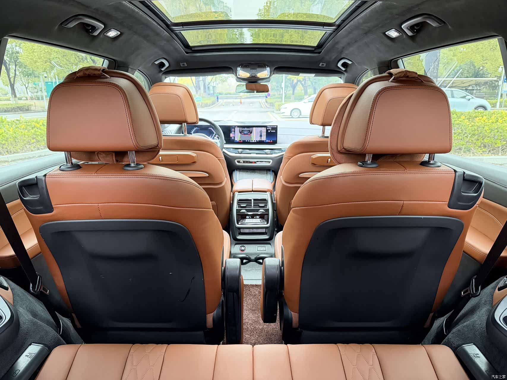 BMW X7, 2024 16