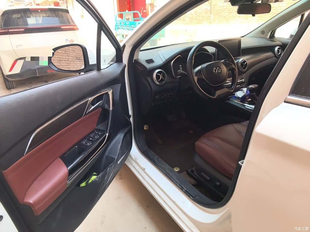 BAIC D50, 2019 14