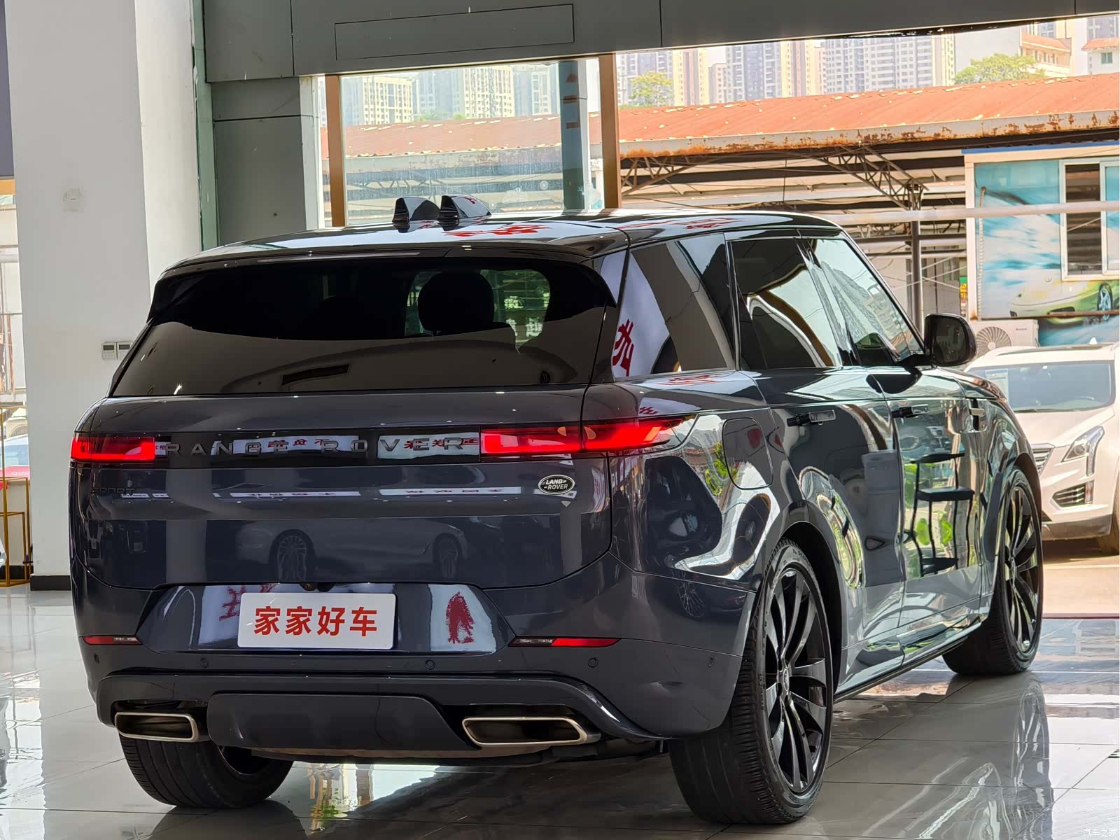 Land Rover Range Rover, 2023 12