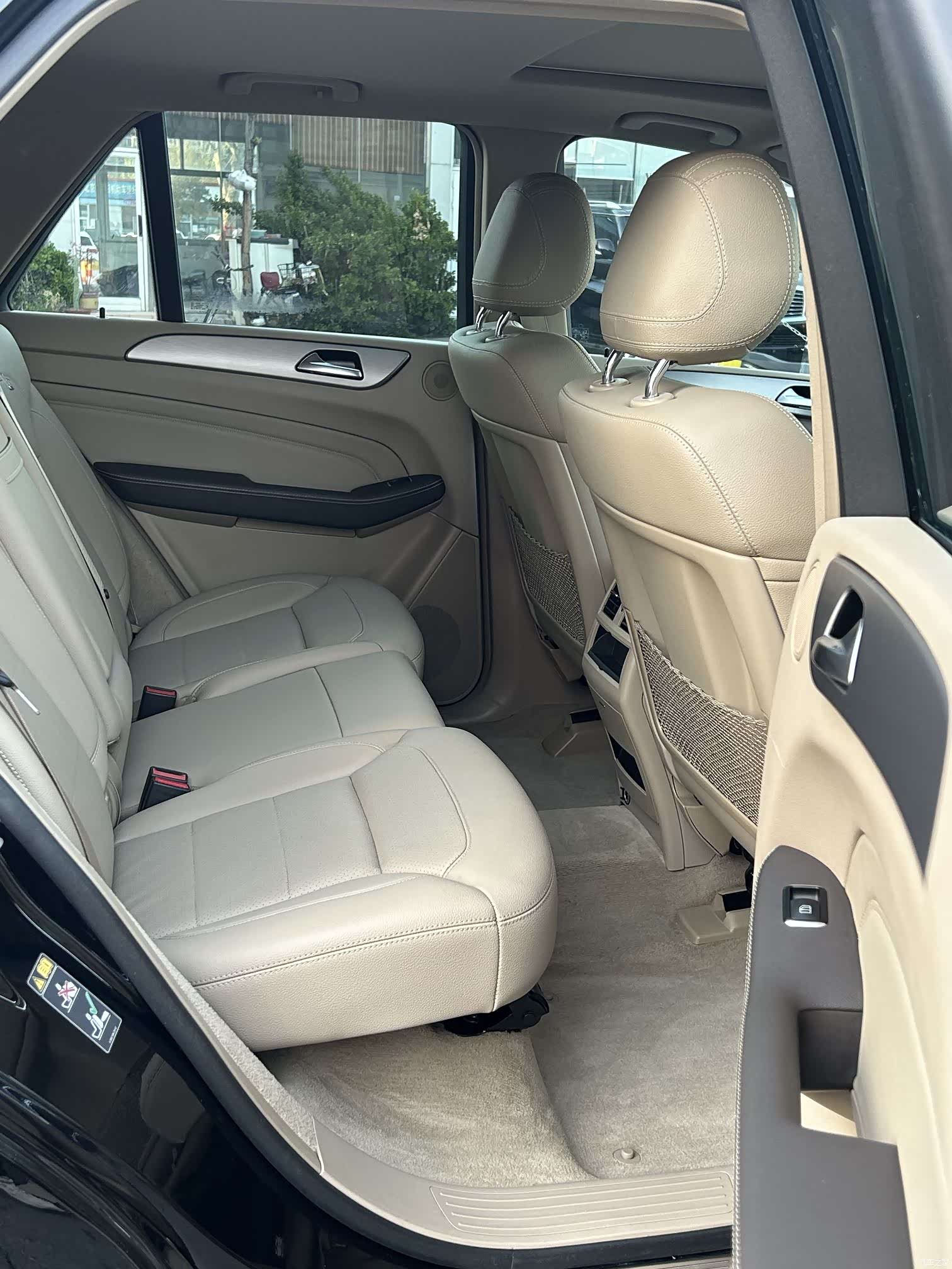 Mercedes-Benz M-Class, 2015 9