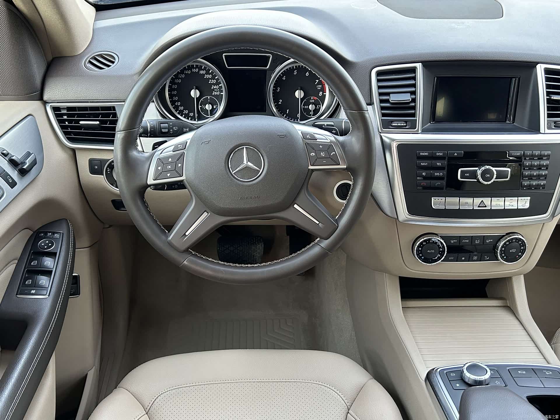 Mercedes-Benz M-Class, 2015 7