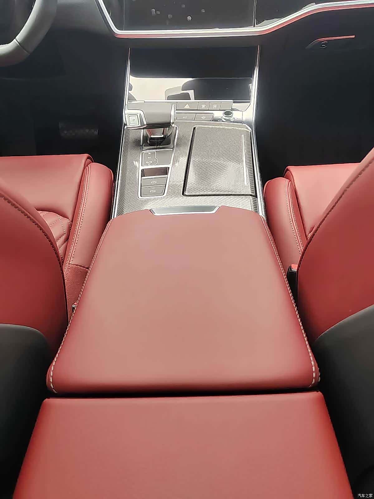 Audi A7L, 2025 10