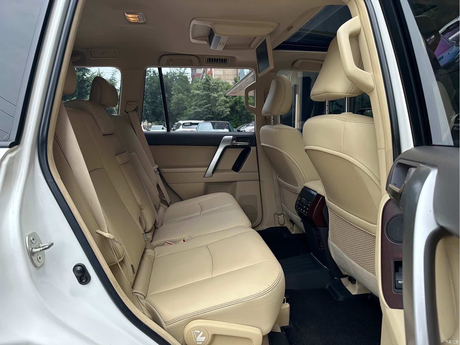 Toyota Prado, 2015 21