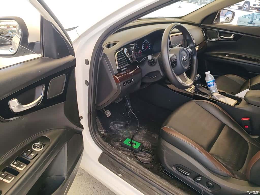 Kia GLS, 2018 16