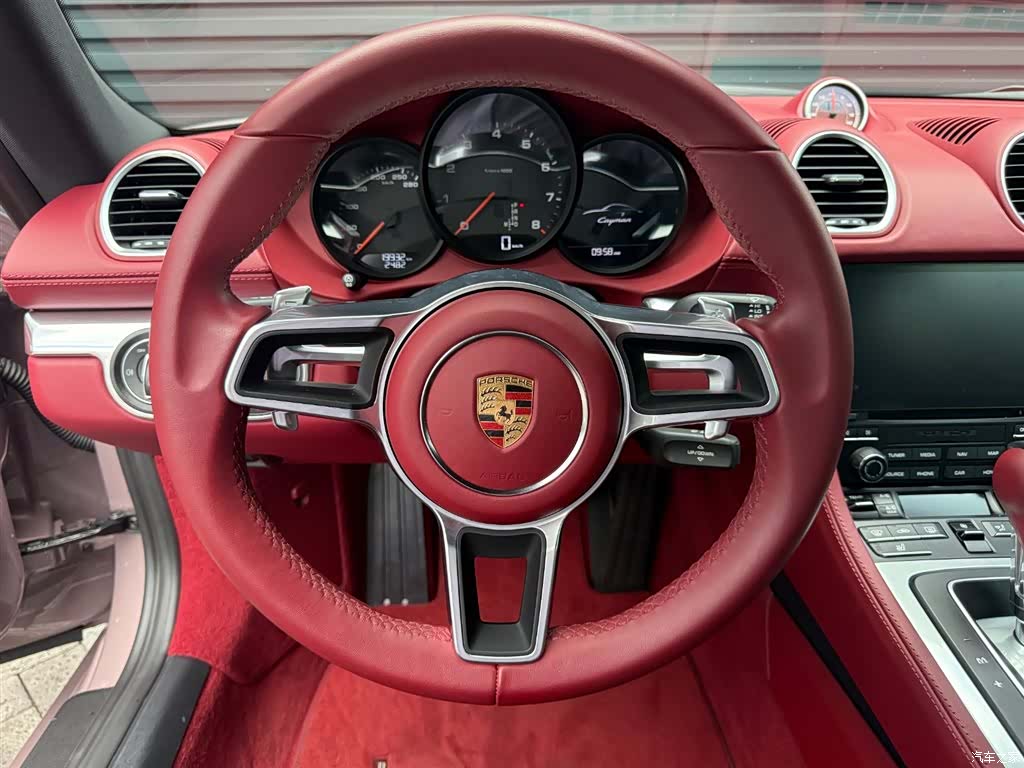 Porsche Cayman, 2023 7