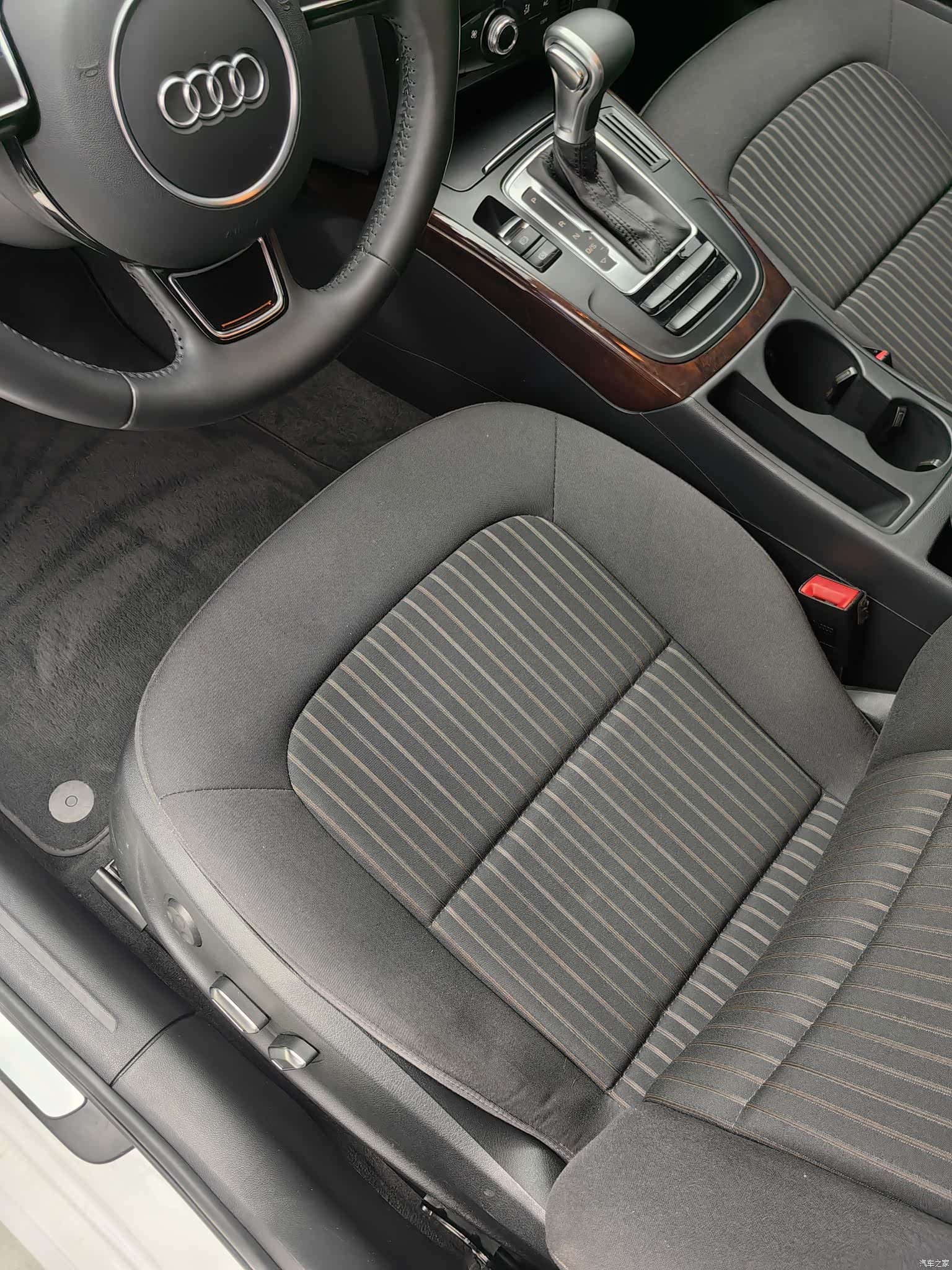 Audi A4L, 2013 8
