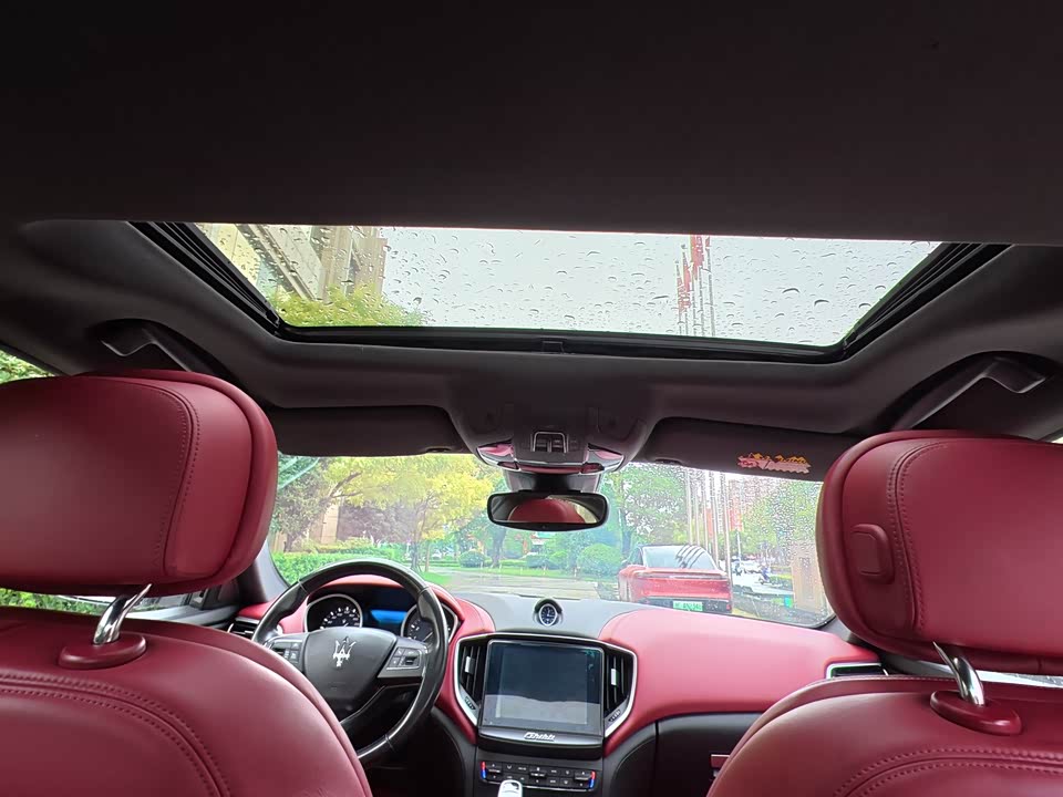 Maserati Ghibli Maserati Ghibli