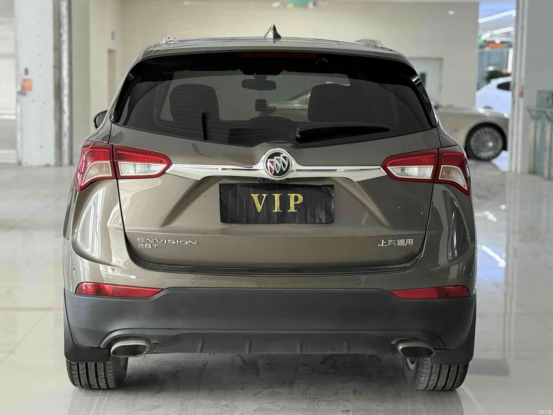 Buick Envision Plus, 2018 все фото