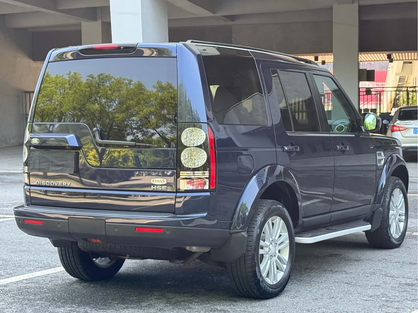 Land Rover Discovery, 2015 все фото