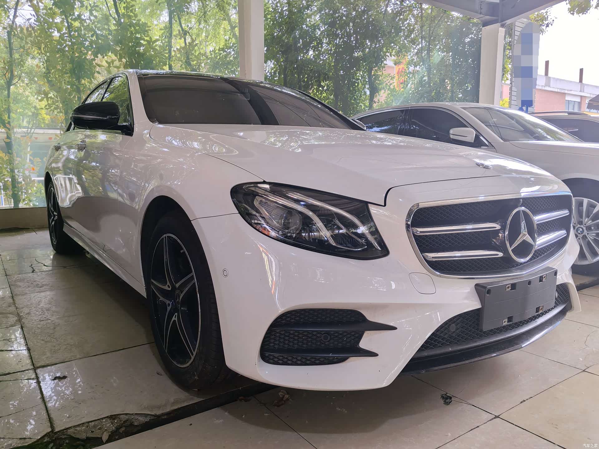 Mercedes-Benz E-Class, 2019 3