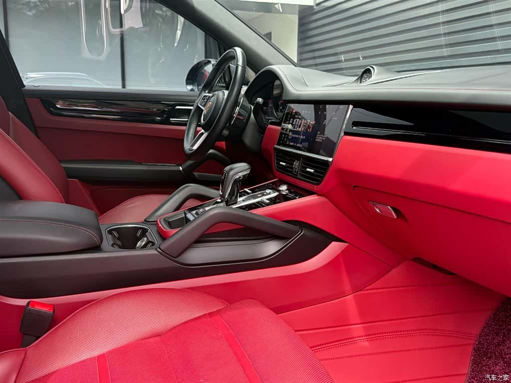 Porsche Cayenne, 2021 11