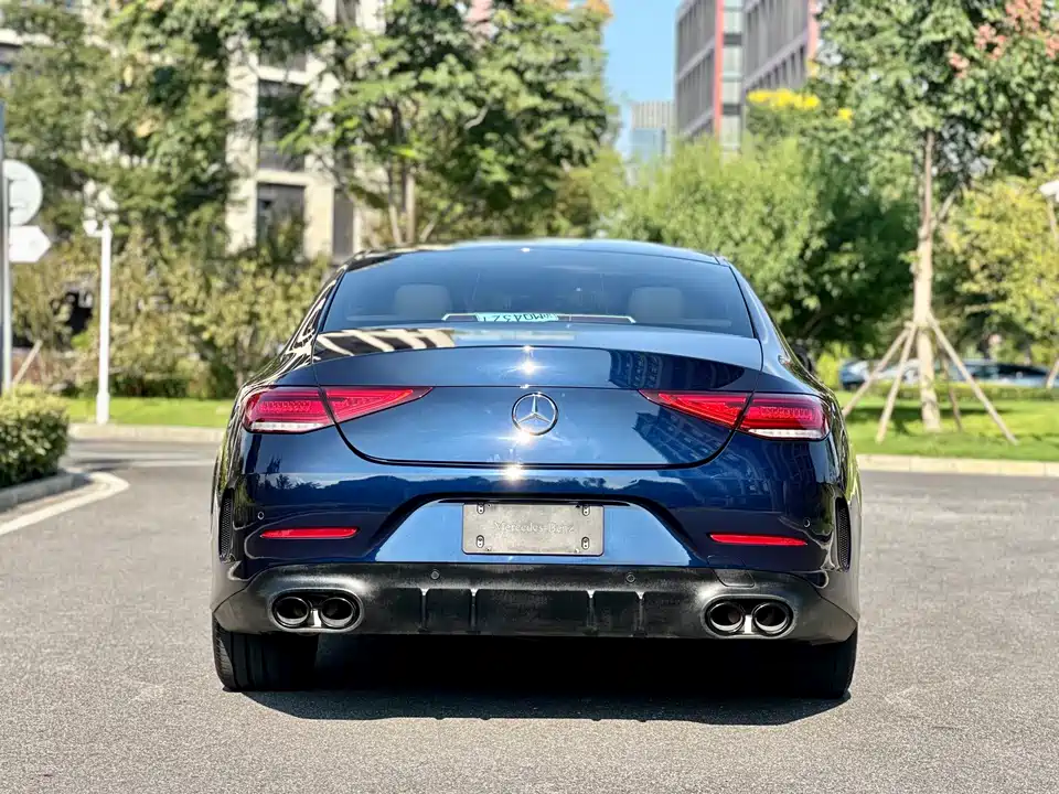 Mercedes-Benz CLS Mercedes-Benz CLS