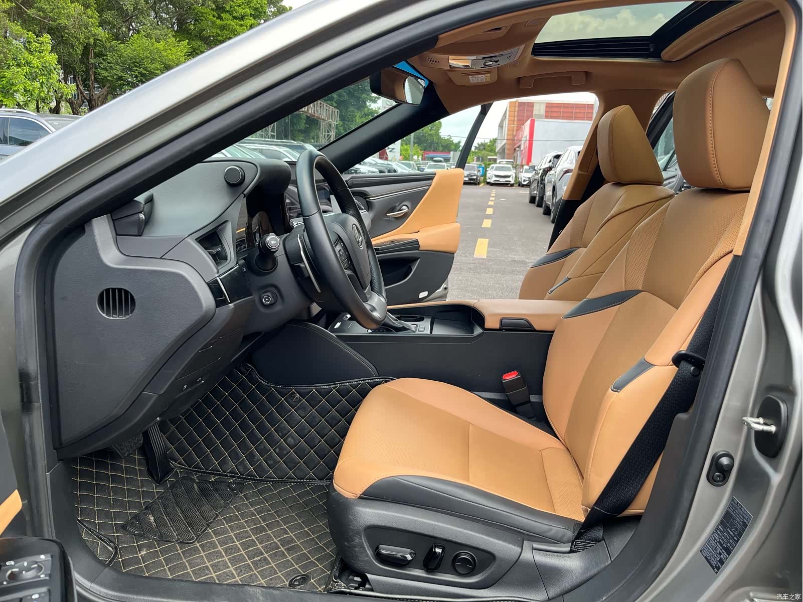 Lexus ES, 2024 10