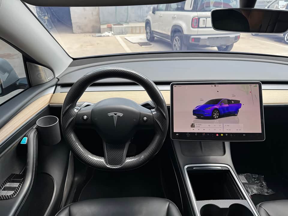 Tesla Model Y Tesla Model Y